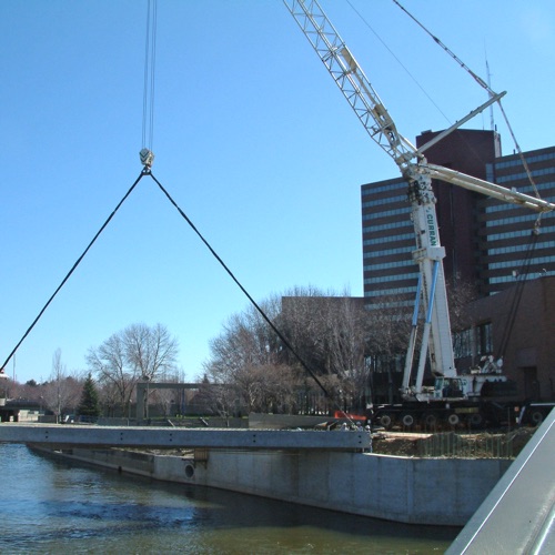 Construct Roads & Bridges with Crane equipment - Beach / Garland